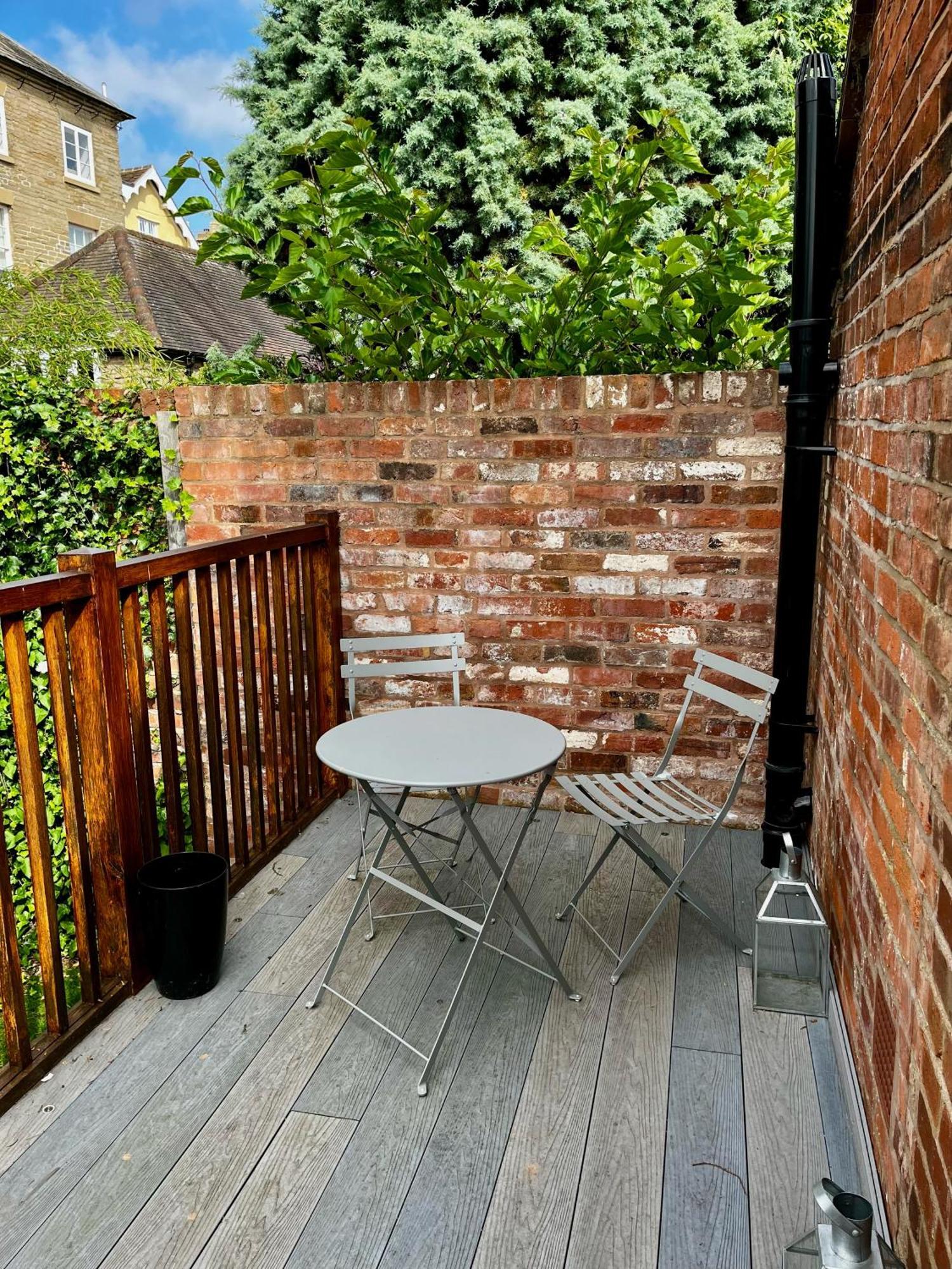 Flower Cottage By Ludlow Castle With Onsite Parking المظهر الخارجي الصورة